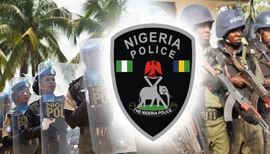 Victory for Anti Corruption: Police officers reject N500,000 bribe.